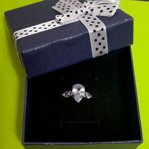 Faux Pear Shaped Diamond with Side Baguettes...NEW...Size 7